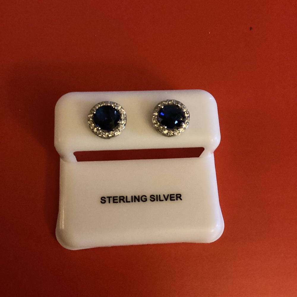 GOING OUT OF BUSINESS, Moissanite earrings and neclaces